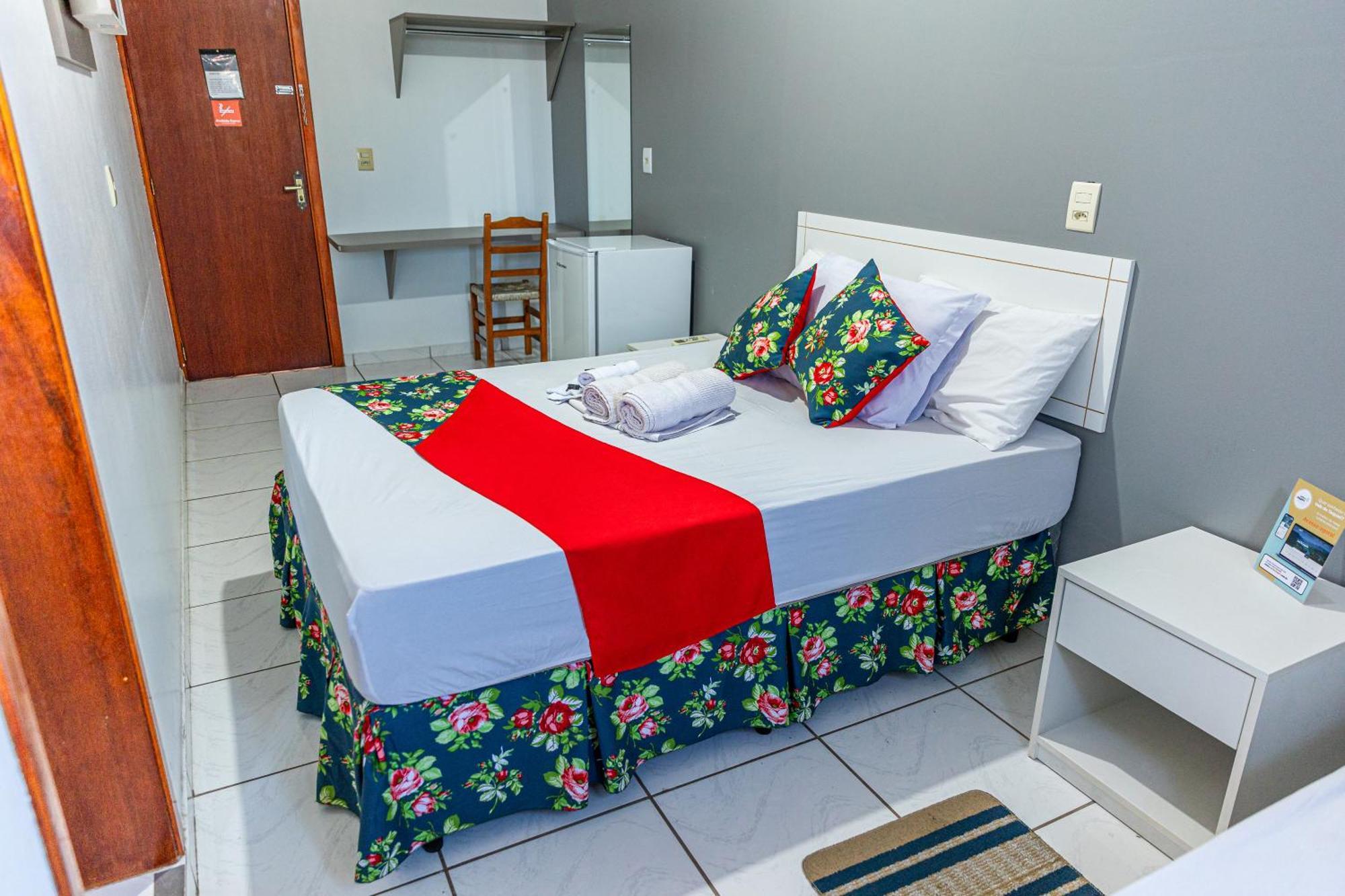 Teuthos Hotel Teutônia エクステリア 写真