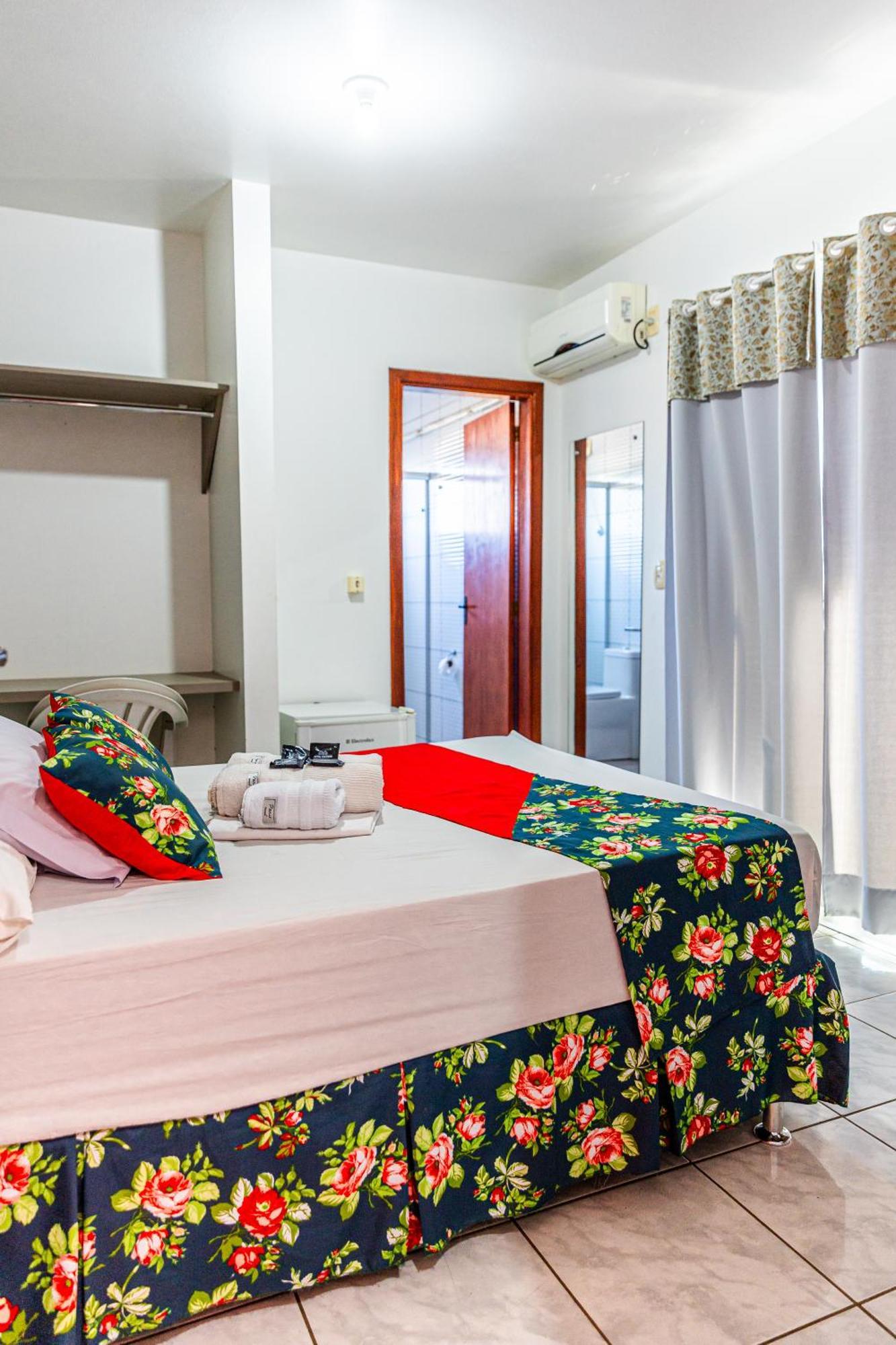 Teuthos Hotel Teutônia エクステリア 写真